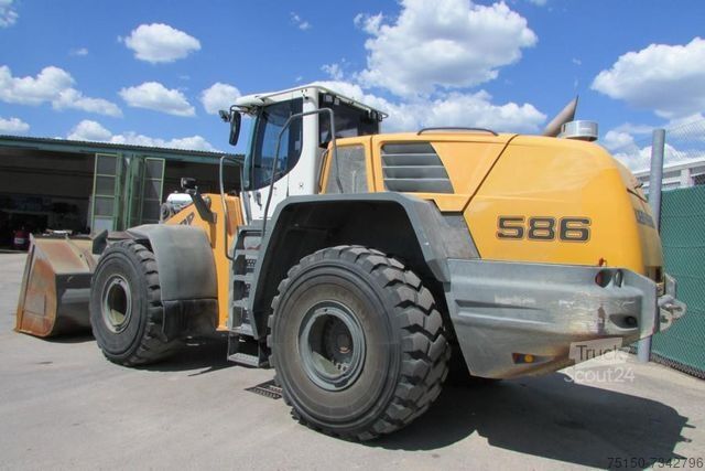 Ratinis krautuvas LIEBHERR L 586 - Waage - Nr.: 383