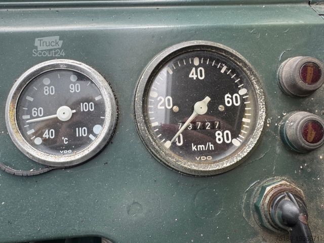 Traktor MERCEDES-BENZ Unimog 411 Cabrio