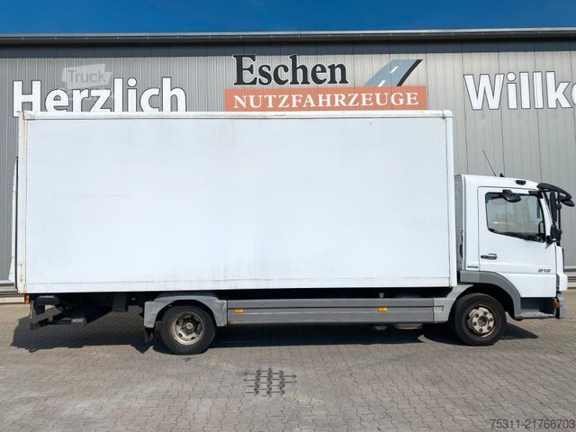 Furgoneta caja MERCEDES-BENZ 816 Atego Koffer*LBW*3 Sitze*Manuell*Blatt/Blatt