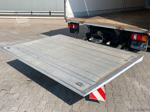 Furgoneta caja MERCEDES-BENZ 816 Atego Koffer*LBW*3 Sitze*Manuell*Blatt/Blatt