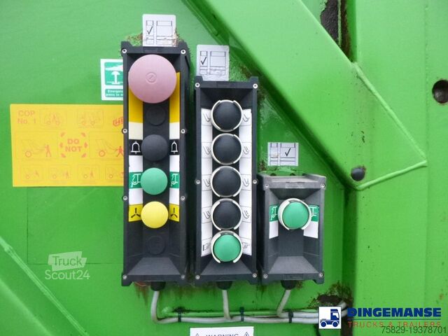 Vehículo de recogida de basuras Mercedes Econic 3233 8X4 RHD Euro 5 refuse truck