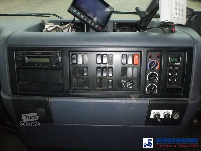 Vehículo de recogida de basuras Mercedes Econic 3233 8X4 RHD Euro 5 refuse truck