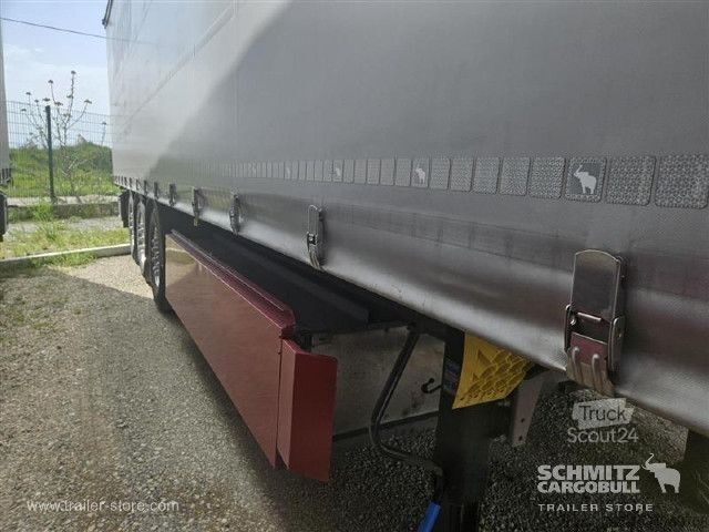 Auflieger mit Pritsche & Plane Schmitz Cargobull Semitrailer Curtainsider Standard