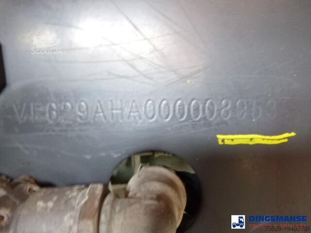 Autocisternă Renault Premium 270 dxi 4x2 fuel tank 13.7 m3 / 4 comp