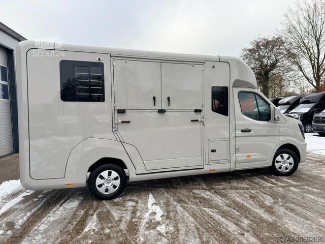 Viehtransporter RENAULT Master STX 5 Sitzer Haras ex. Lang Automatik