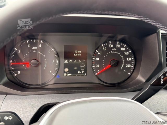 Viehtransporter RENAULT Master STX 5 Sitzer Haras ex. Lang Automatik