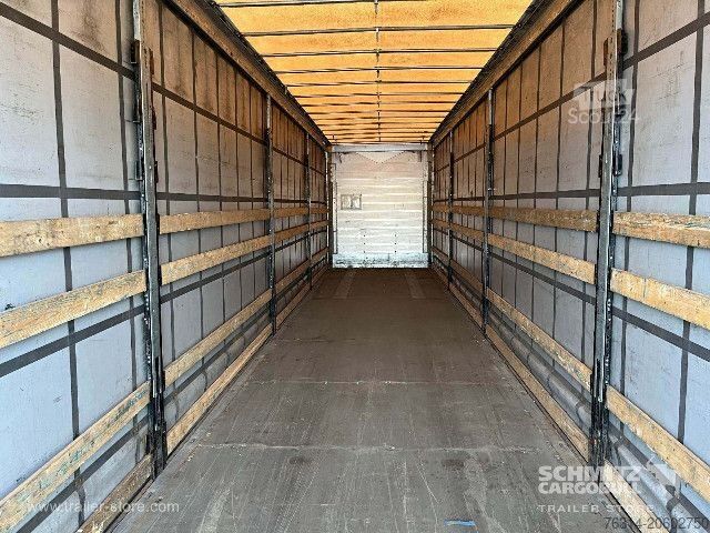 Åpen semitrailer med presenning Schmitz Cargobull Curtainsider Mega Getränke