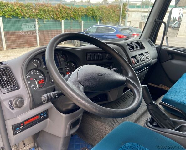 Lkw mit Plane DAF L45.180