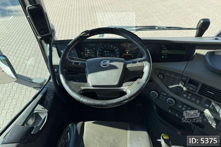 Transportador de madeira Volvo FH16 750 Globetrotter XL, Euro 6, 8x4 / Hydraul...