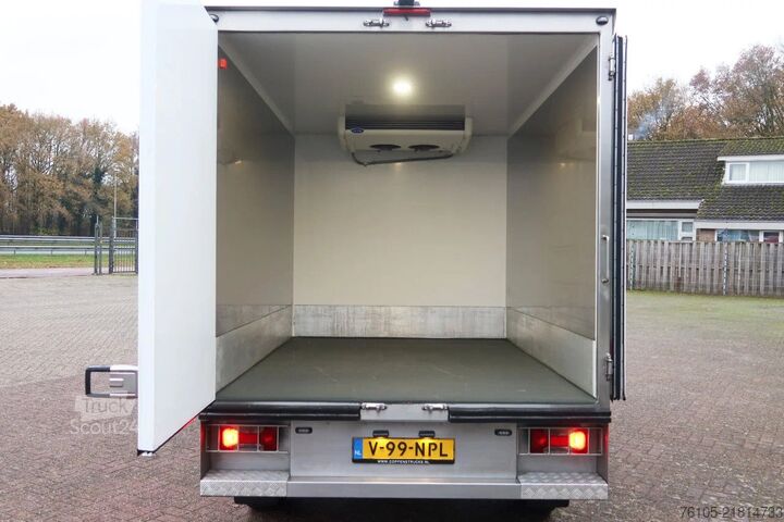 Caja refrigerada Iveco 35S 180 180 Hi-Matic Koelwagen + deuren. Carrie...