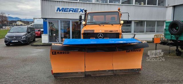 Samochód do zadań specjalnych UNIMOG U1400