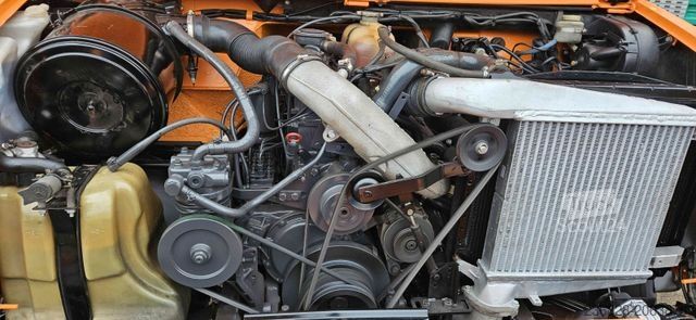 Samochód do zadań specjalnych UNIMOG U1400