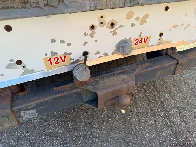 Car transporter Mercedes-Benz Atego 818 Machinery transporter + Hiab Crane 28...