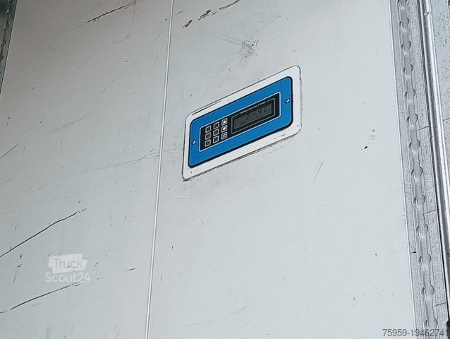 Hűtő félpótkocsi KRONE SDR27eL4-MT Blumen BiTemp TK SLXi Double Rolltor