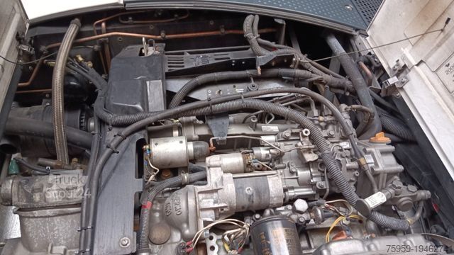 Hűtő félpótkocsi KRONE SDR27eL4-MT Blumen BiTemp TK SLXi Double Rolltor