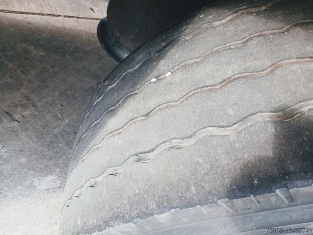 Hűtő félpótkocsi KRONE SDR27eL4-MT Blumen BiTemp TK SLXi Double Rolltor