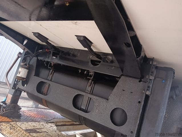 Naczepa chłodnia KRONE SDR27eL4-MT Blumen BiTemp TK SLXi Double Rolltor