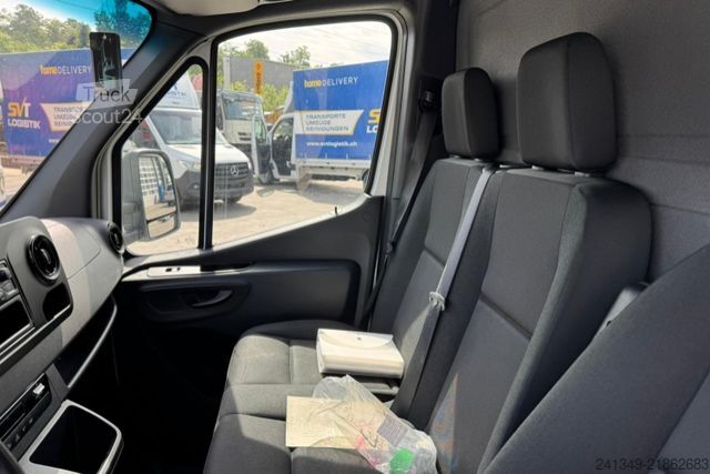 Transporter mit Pritsche & Plane MERCEDES-BENZ Sprinter 317CDI 4x2
