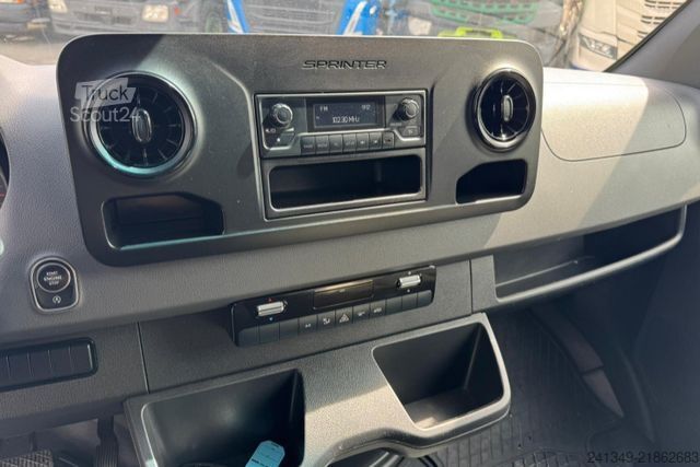 Transporter mit Pritsche & Plane MERCEDES-BENZ Sprinter 317CDI 4x2