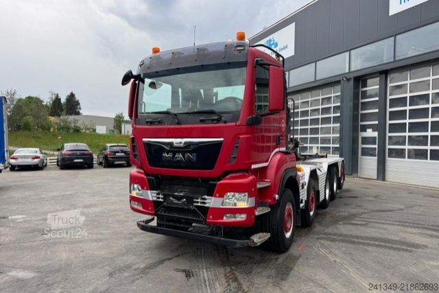 Autocamion cu cârlig pentru containere MAN TGS 35.480 10x4 Hiab 26T