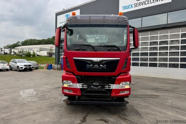 Autocamion cu cârlig pentru containere MAN TGS 35.480 10x4 Hiab 26T