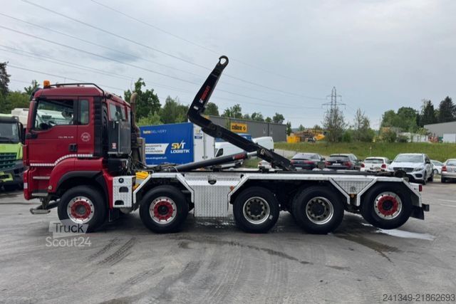 Autocamion cu cârlig pentru containere MAN TGS 35.480 10x4 Hiab 26T