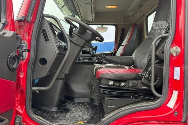 Tovornjak s kavljem za kontejnerje VOLVO FMX-460 8x4 Hiab 26T