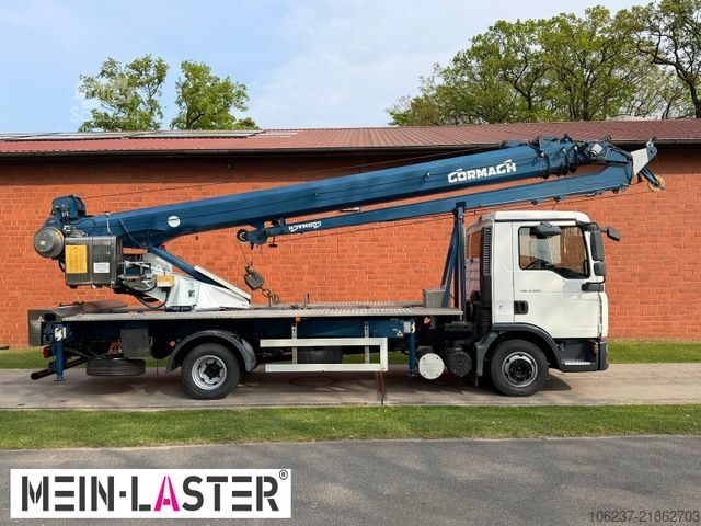Autoutilitară cu macara montată pe șasiu de camion MAN 8.180 Cormach 23000 36-3 32 Meter Montagekran