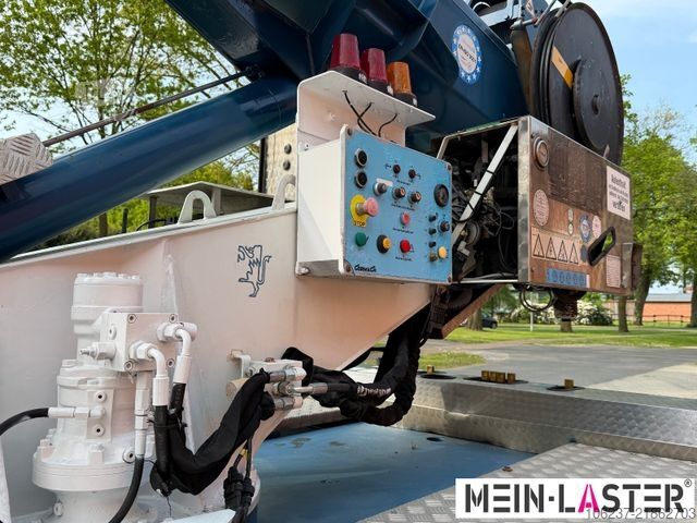 Autoutilitară cu macara montată pe șasiu de camion MAN 8.180 Cormach 23000 36-3 32 Meter Montagekran