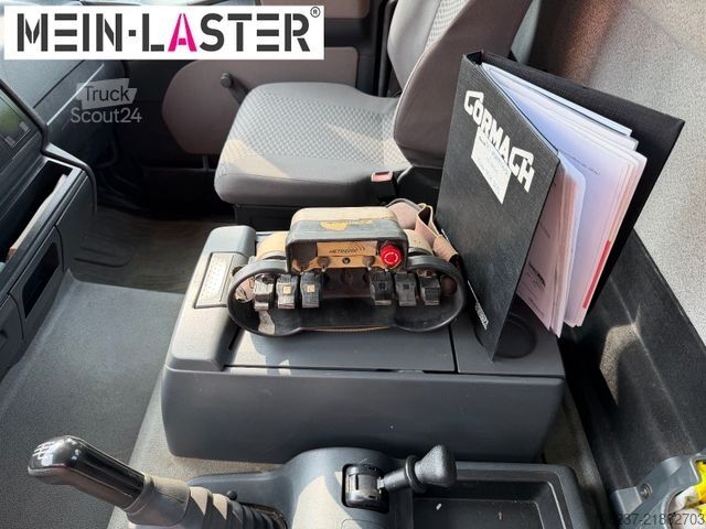 Autoutilitară cu macara montată pe șasiu de camion MAN 8.180 Cormach 23000 36-3 32 Meter Montagekran