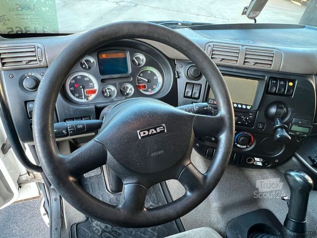 Haakarm vrachtwagen DAF CF 250 VDL-Abrollkipper mit Planenaufbau u. LBW