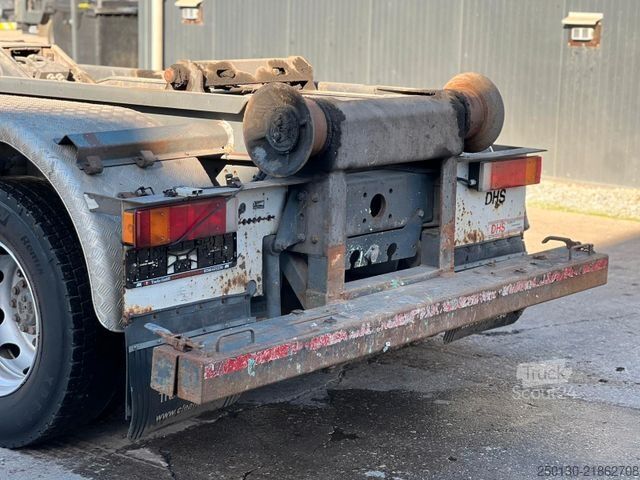 Haakarm vrachtwagen DAF CF 250 VDL-Abrollkipper mit Planenaufbau u. LBW