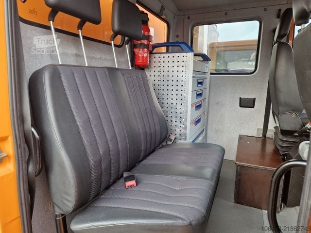 Skapbil MERCEDES-BENZ Vario 816 D Koffer/Kran/Seil/Tank/Werkst.