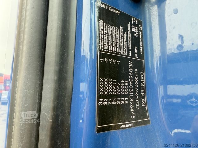 Камион за опасни материали MERCEDES-BENZ Actros 1842/1845/ADR-FL-AT/Retarder/2Tank/613TKM