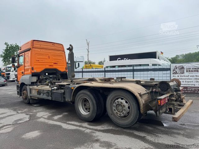 Ruloninė konteinerinė savivartis MERCEDES-BENZ Axor 2543 L Abrollkipper Euro5 Hochdach 6X2