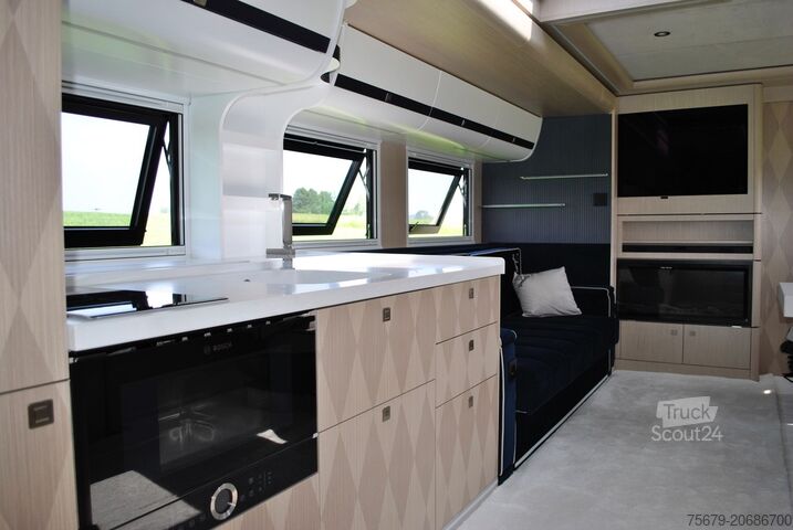 Caravane/camping-car de luxe Scania V8