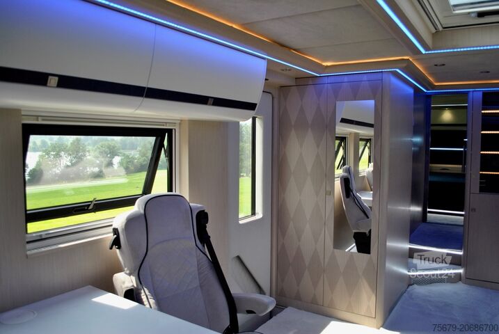 Caravane/camping-car de luxe Scania V8 