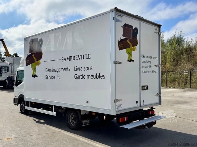 Suitcase Nissan NT 35.14