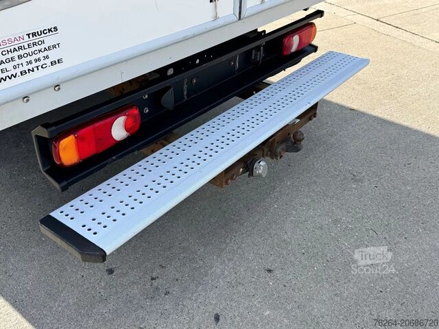 Suitcase Nissan NT 35.14