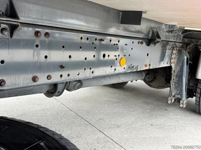 Transporte refrigerado/congelado Iveco EUROCARGO 16e25 THERMOKING T-1000R