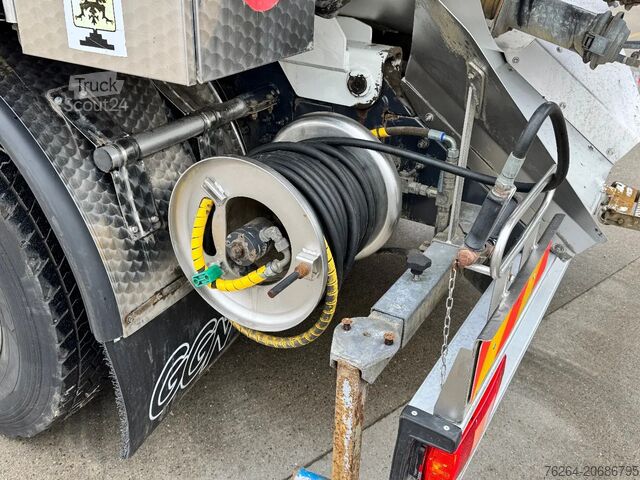 Veículo de aspiração Volvo FL220 + JUROP VJC 6/3 KOLKENZUIGER