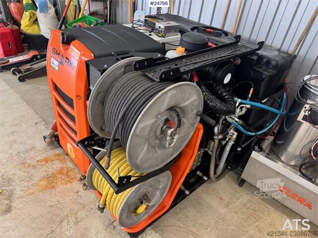  Shark High-Pressure Cleaning Unit – Only 250 Hours!