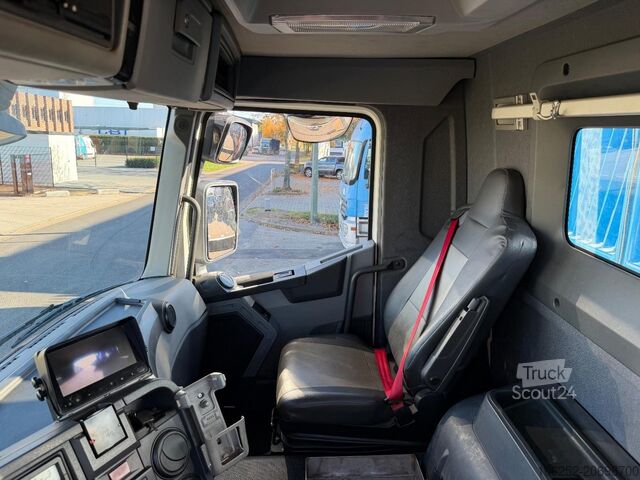 Kraanwagen Renault C480 8x4 TRIDEM + CRANE (20m!) PALFINGER PK3300...