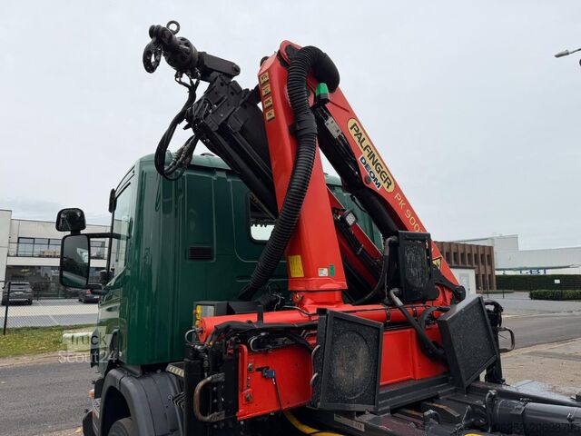 Containertransport (haakarmsysteem) Scania P400 6x4 HOOKLIFT + CRANE PALFINGER PK9001 EH -...