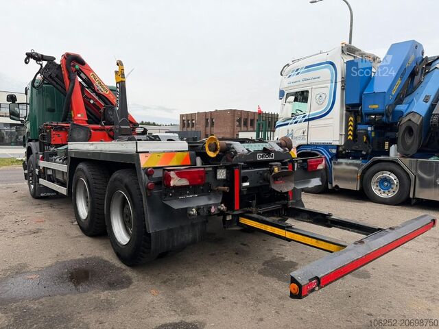 Containertransport (haakarmsysteem) Scania P400 6x4 ABROLLKIPPER + KRAN PALFINGER PK9001 E...