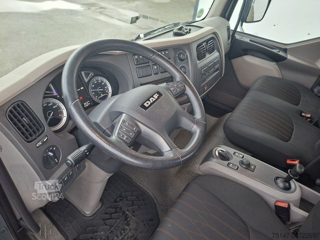 Flatbed truck DAF LF 260 FA 12to 3-Sitzer Navi Pritsche LBW