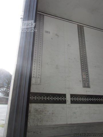 Koeloplegger SCHMITZ CARGOBULL SCB S3B Kühlkoffer Bj 2018