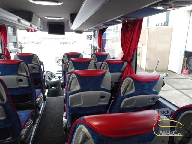 Långfärdsbuss MERCEDES-BENZ Tourismo RHD - 52 Sitze EURO 6