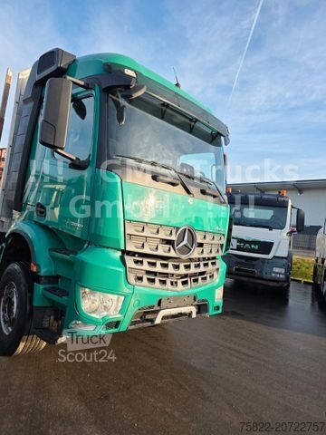 Holztransporter LKW MERCEDES-BENZ Arocs 2651 / 6X4 / Penz 14Z