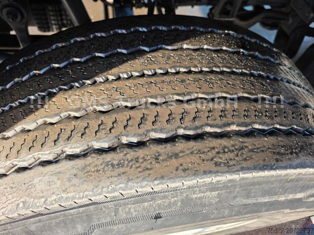 Holztransporter LKW MERCEDES-BENZ Arocs 2651 / 6X4 / Penz 14Z